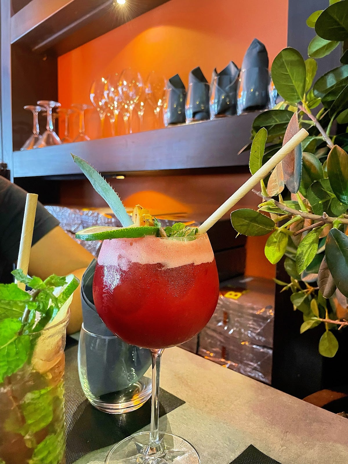 Ô Bar — ambiance